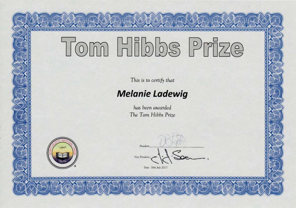 Tom Hibbs Award für Melanie Ladewig CSNU Jenseitsmedium